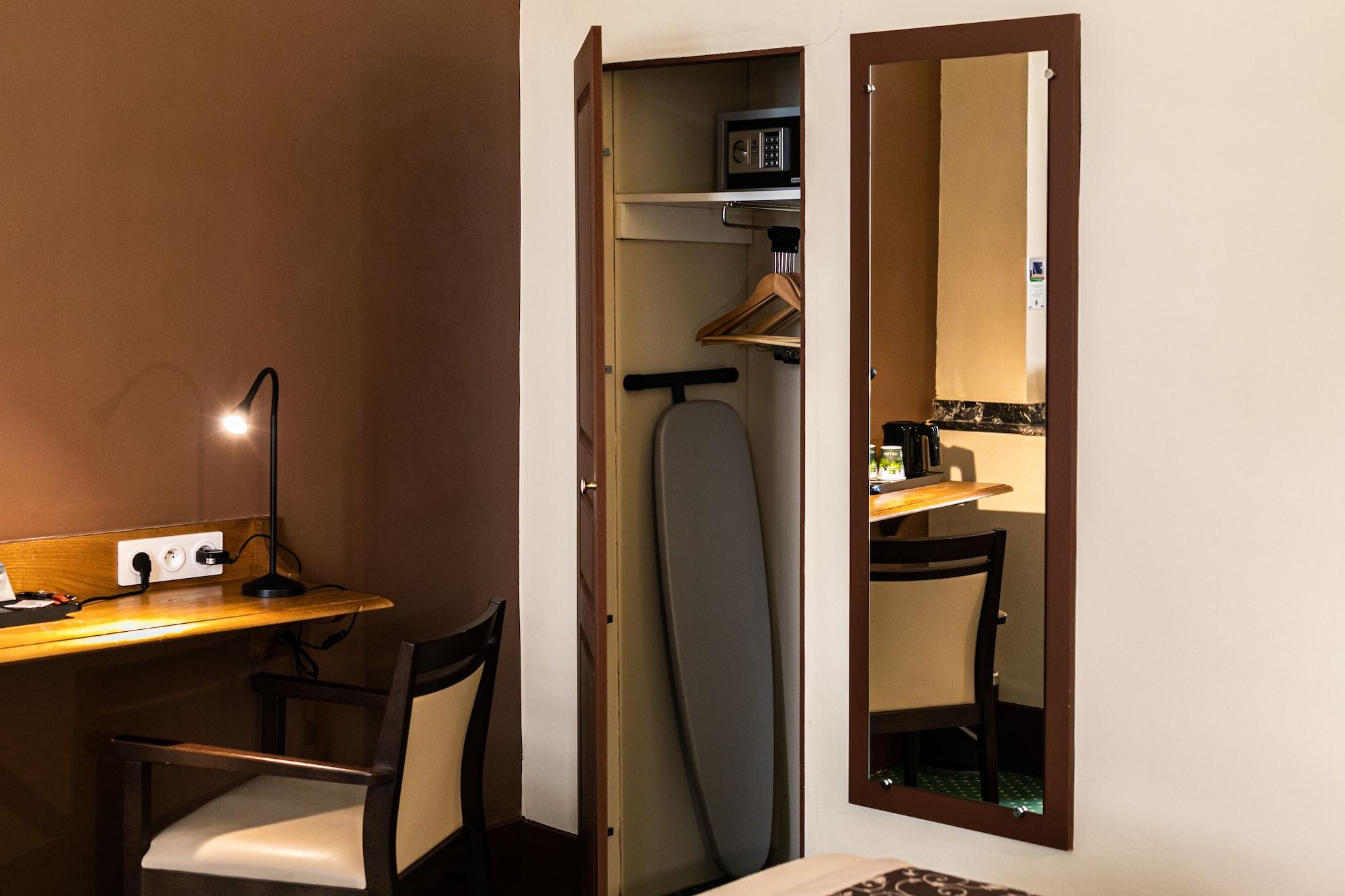 Hotel Heliot, Cosy Places By Charme & Caractere Toulouse Bagian luar foto