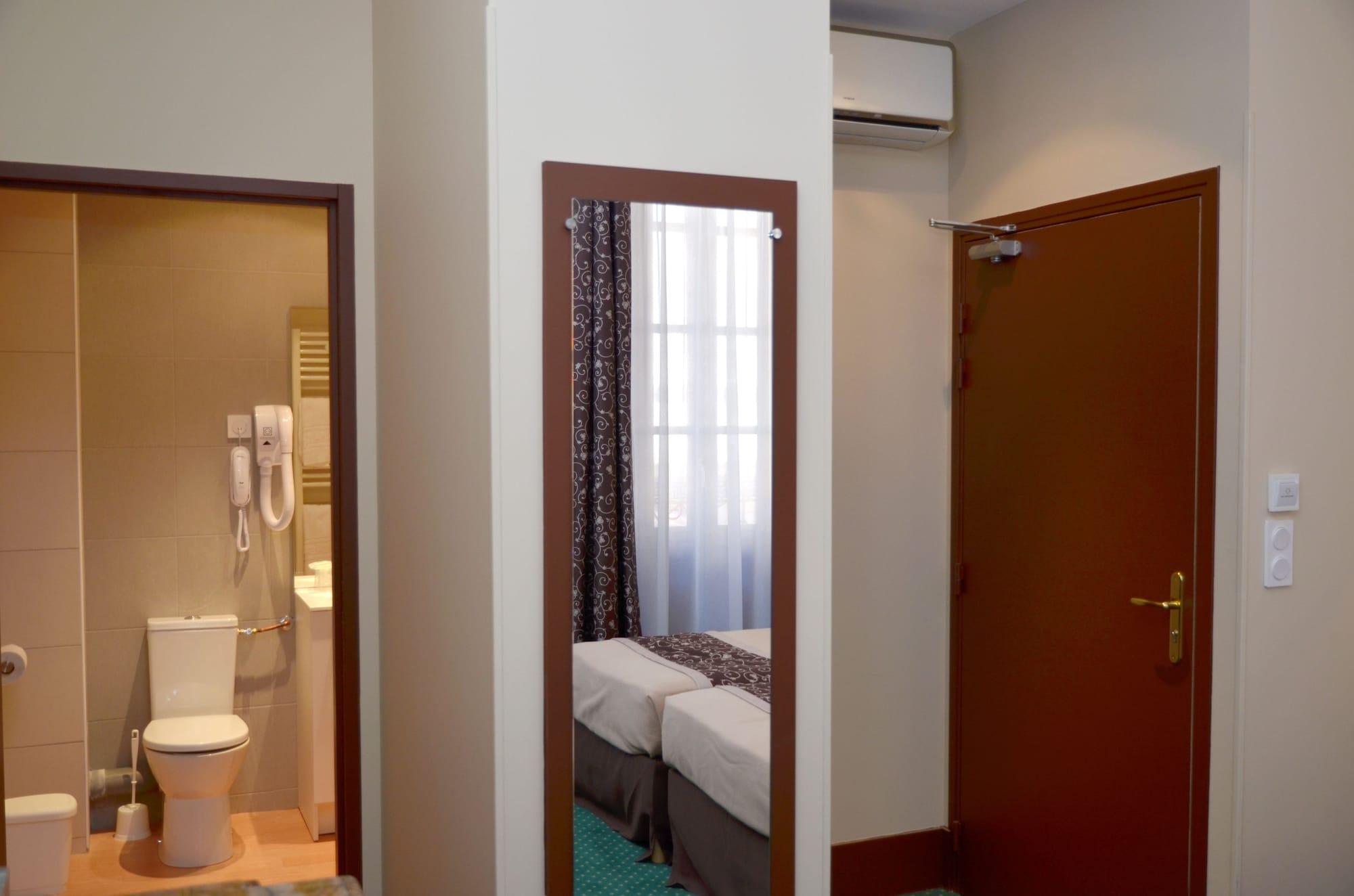 Hotel Heliot, Cosy Places By Charme & Caractere Toulouse Bagian luar foto
