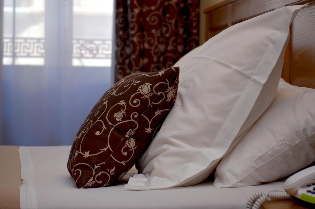 Hotel Heliot, Cosy Places By Charme & Caractere Toulouse Bagian luar foto