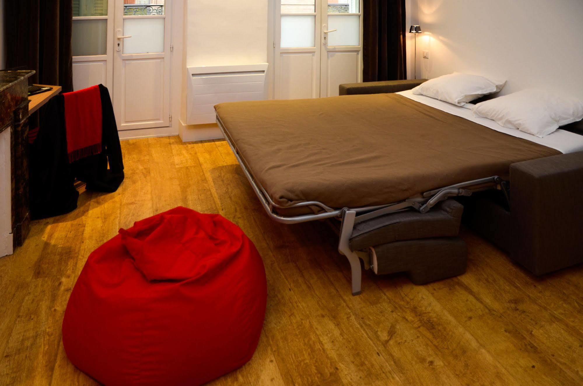 Hotel Heliot, Cosy Places By Charme & Caractere Toulouse Bagian luar foto